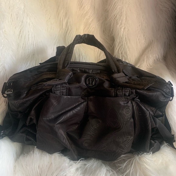 Lululemon gym bag black feather design